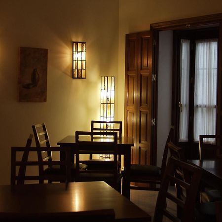 Hotel Las Casas Del Duque Osuna Extérieur photo