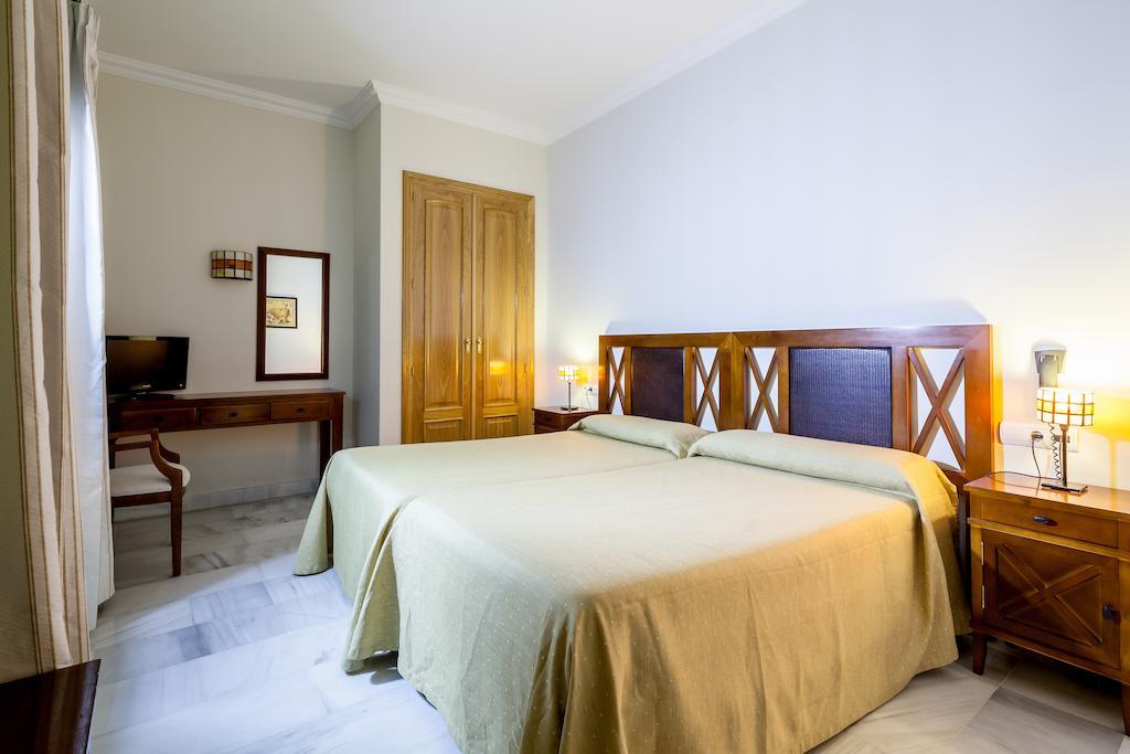 Hotel Las Casas Del Duque Osuna Extérieur photo